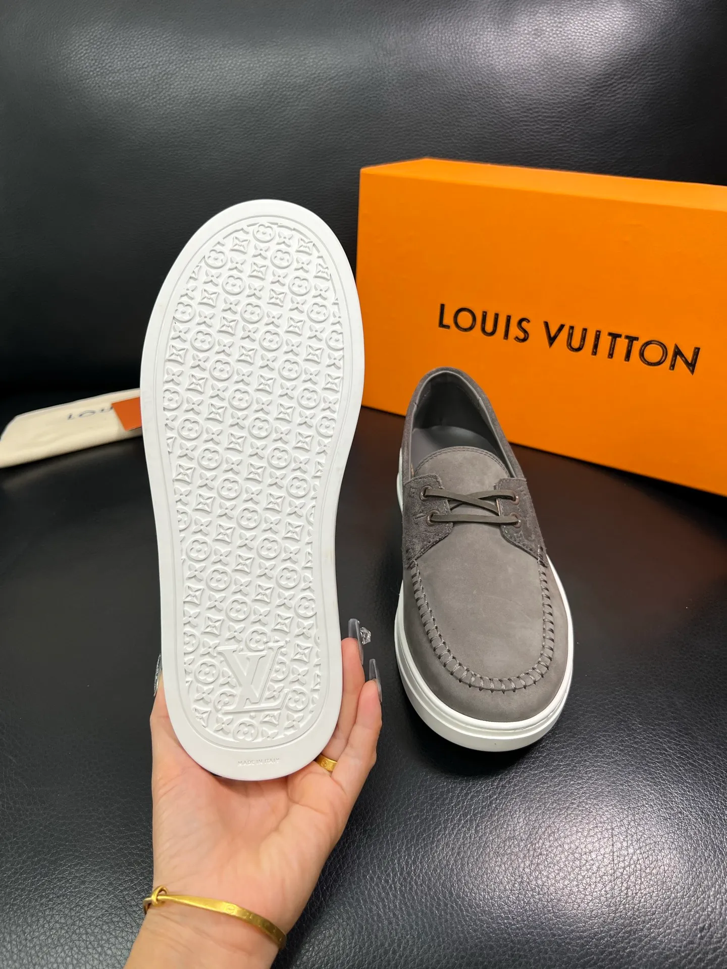 Men's shoes 💰780 Lv top purchasing agent Louis Vuitton, slip-on sports shoes counter synchronization, uppers imported from Italy, high-quality splicing colorful and complex handicrafts, imported cowhide pads are soft and comfortable, soles: original soles specially provided by the original factory, T men's shoes 💰U exclusive movable molded soles are super comfortable, original and single goods, high quality, you can go in and out of the counter at will, welcome to compare, code number 39-44 (customized 38 45)85856